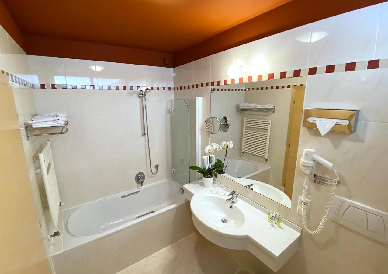 Hotel Eberle Bolzano Zewnętrze zdjęcie